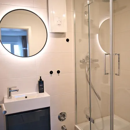 Downtown City-center - Zachastay 3* Koblenc