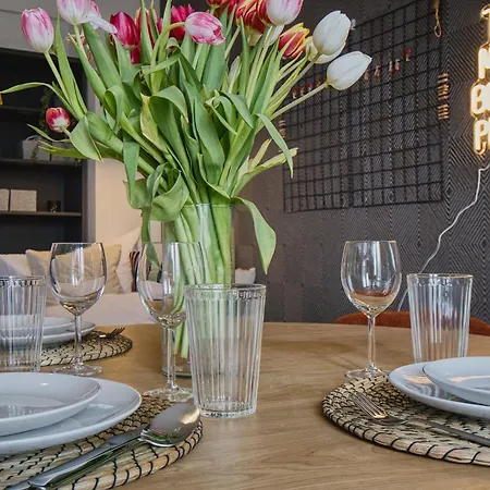 Penzion Downtown City-center - Zachastay 3*