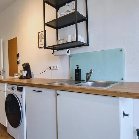 Downtown City-center - Zachastay Penzion 3*
